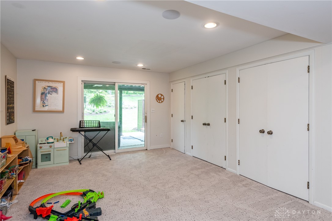 2210 Ridgeway Road Oakwood, OH 45419 - Photo 46 of 85
