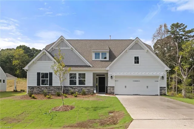$575,900 | 8111 Burberry Trail, Clemmons, NC 27012