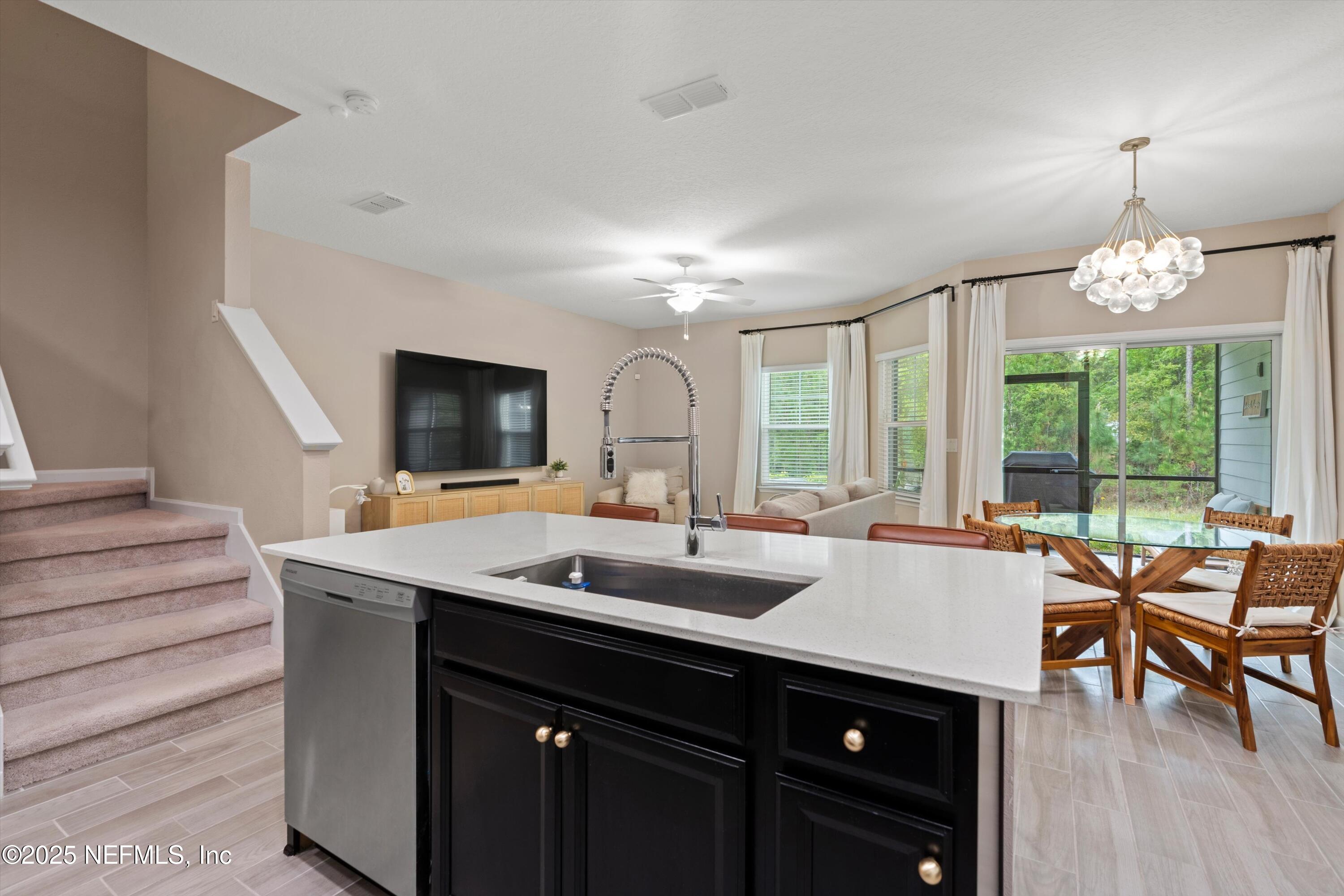 352 Boracay Circle St. Johns, FL 32259 - Photo 11 of 45 09-Kitchen