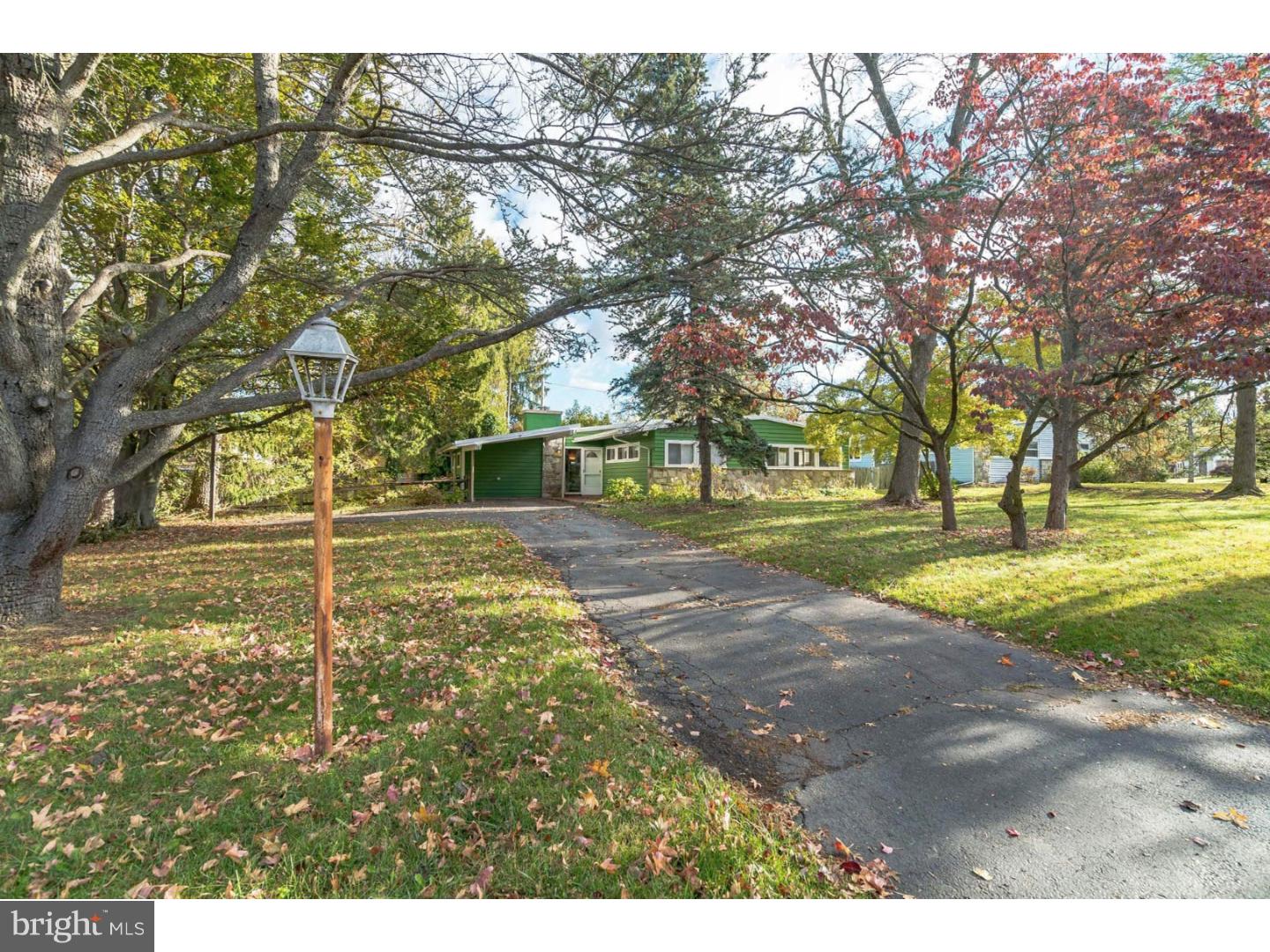 37 Graystone Road Ambler, PA 19002 - Photo 2 of 25 Front Yard