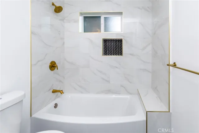 a bathroom with a tub