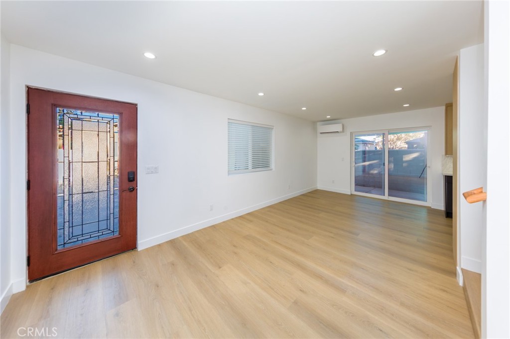 7510 Etiwanda Avenue Reseda, CA 91335 - Photo 2 of 20