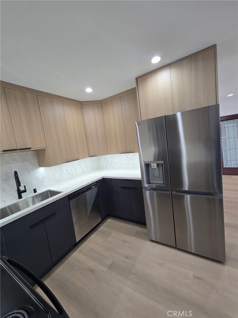 7510 Etiwanda Avenue Reseda, CA 91335 - Photo 6 of 20