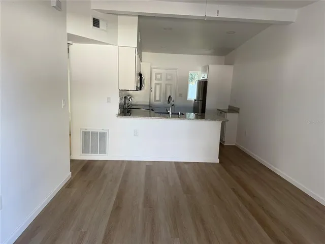 $1,800 | 301 South Boyd Street, Unit 14, Winter Garden, FL 34787