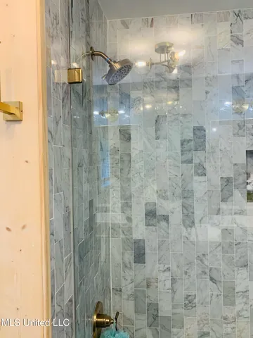 $645,000 | 5520 Jordan Drive, Horn Lake, MS 38637