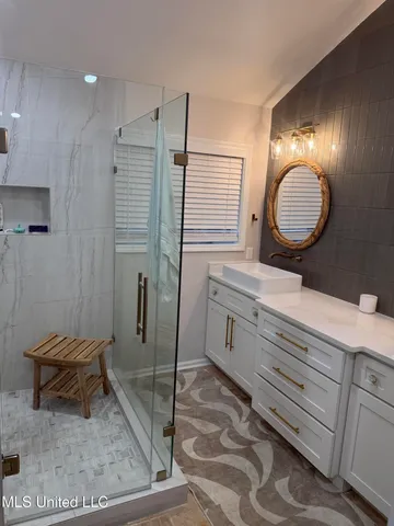 $645,000 | 5520 Jordan Drive, Horn Lake, MS 38637