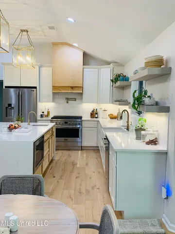 $645,000 | 5520 Jordan Drive, Horn Lake, MS 38637