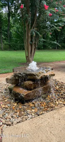 $645,000 | 5520 Jordan Drive, Horn Lake, MS 38637