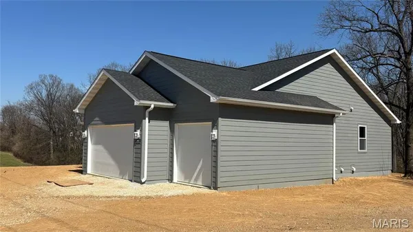 $379,000 | 1001 Grafton Hills Drive, Grafton, IL 62037