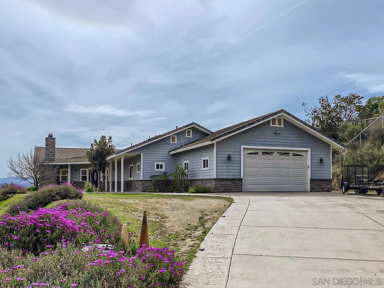 11509 Alba Rosa Drive Lakeside, CA 92040 - Photo 1 of 28 Gallery Image 1