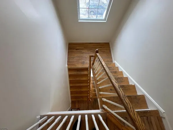 $2,500 | 138 22nd Street, Unit 2, Irvington, NJ 07111