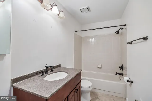 $275,000 | 4303A Tarnbrook Drive, Mount Laurel, NJ 08054