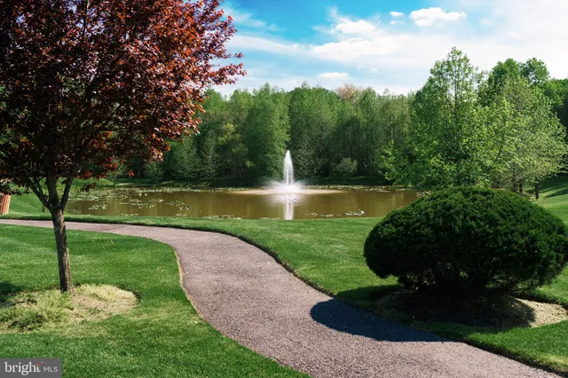 $275,000 | 4303A Tarnbrook Drive, Mount Laurel, NJ 08054