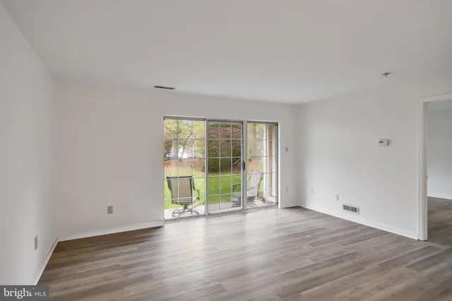 $275,000 | 4303A Tarnbrook Drive, Mount Laurel, NJ 08054