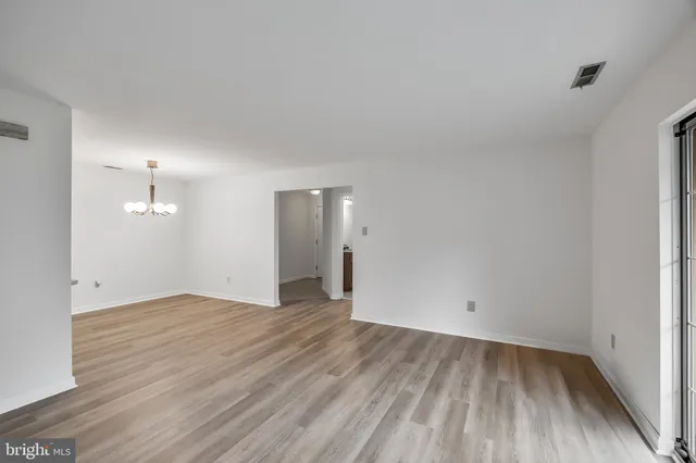 $275,000 | 4303A Tarnbrook Drive, Mount Laurel, NJ 08054