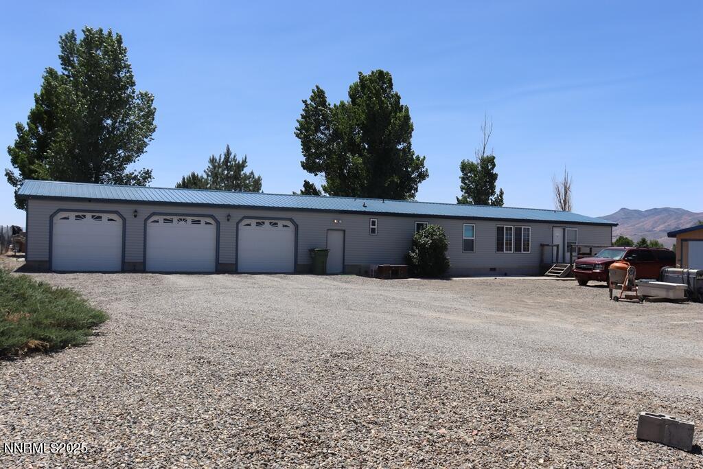 3400 Potbelly Road Winnemucca, NV 89445 - Photo 2 of 50 a view of balcony with furniture