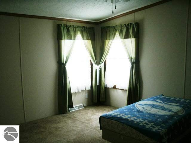 13343 Winters Road Kewadin, MI 49648 - Photo 13 of 21 1741976-12.JPG