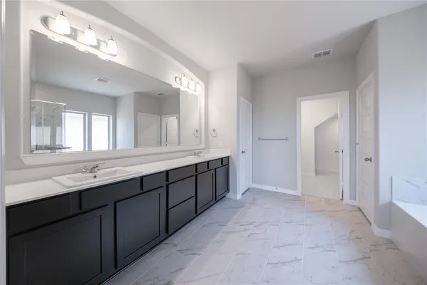 $489,990 | 115 Heritage Hill Drive, Forney, TX 75126