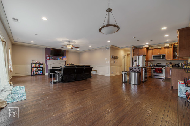 4447 South Indiana Avenue, Unit 3 Chicago, IL 60653 - Photo 3 of 23