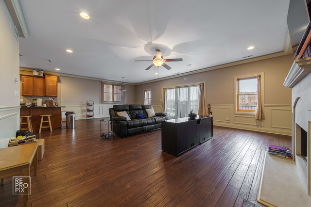 4447 South Indiana Avenue, Unit 3 Chicago, IL 60653 - Photo 4 of 23