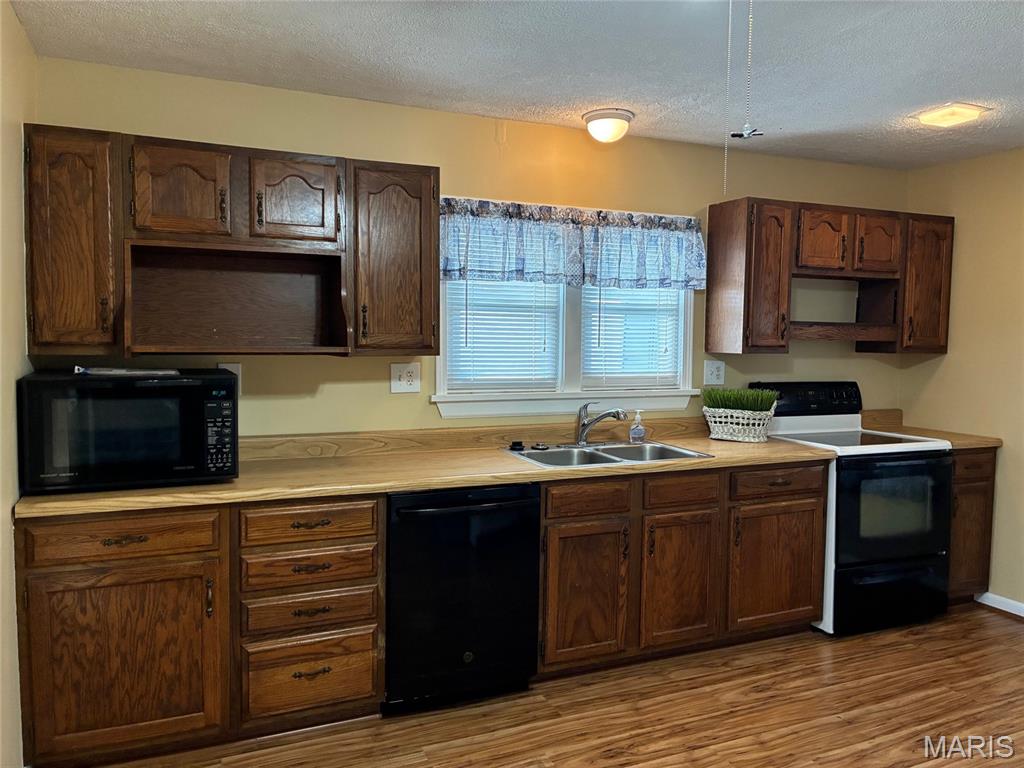 517 Lemon Street Highland, IL 62249 - Photo 8 of 20 Gallery Image 8