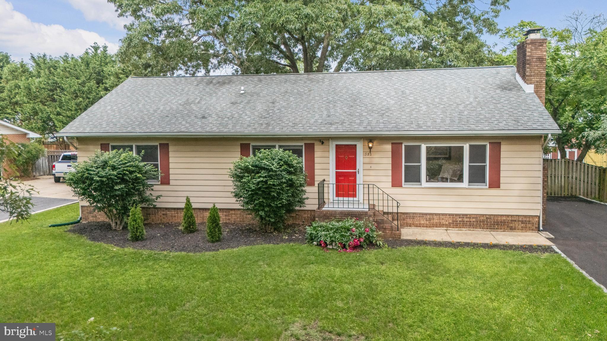 518 Laurel Road Riva, MD 21140 - Photo 1 of 42 a house with a garden view