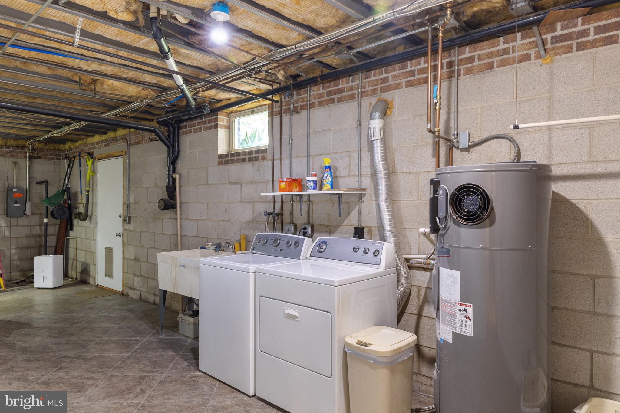 518 Laurel Road Riva, MD 21140 - Photo 23 of 42 a utility room with dryer and washer