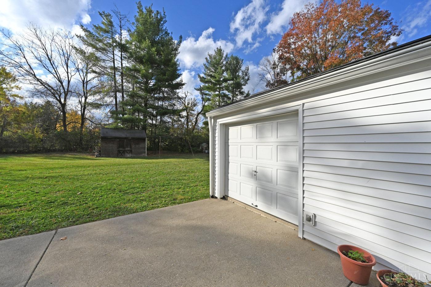 10079 Corbett Road Cincinnati, OH 45231 - Photo 40 of 46