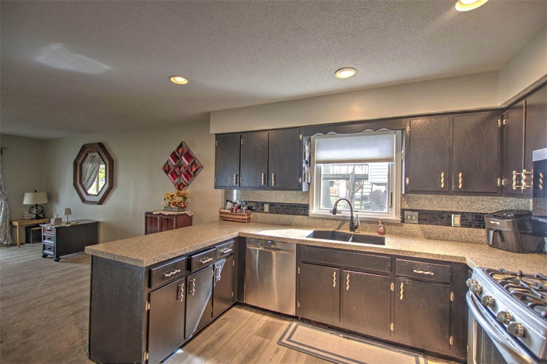 852 Jefferson Drive Decatur, IL 62521 - Photo 14 of 29 Gallery Image 14