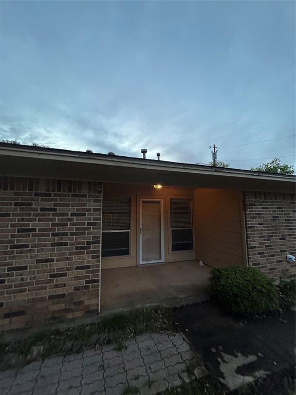 1302 Crescent Street Denton, TX 76201 - Photo 21 of 24 a view of a terrace