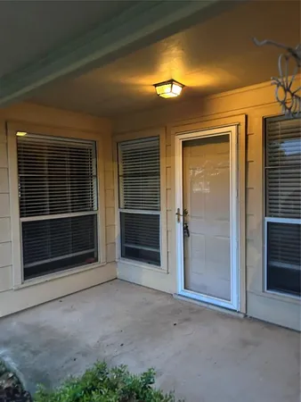 $1,875 | 1302 Crescent Street, Denton, TX 76201