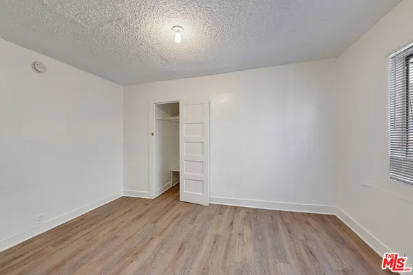 $1,795 | 220 East Vernon Avenue, Unit 1/2, Los Angeles, CA 90011