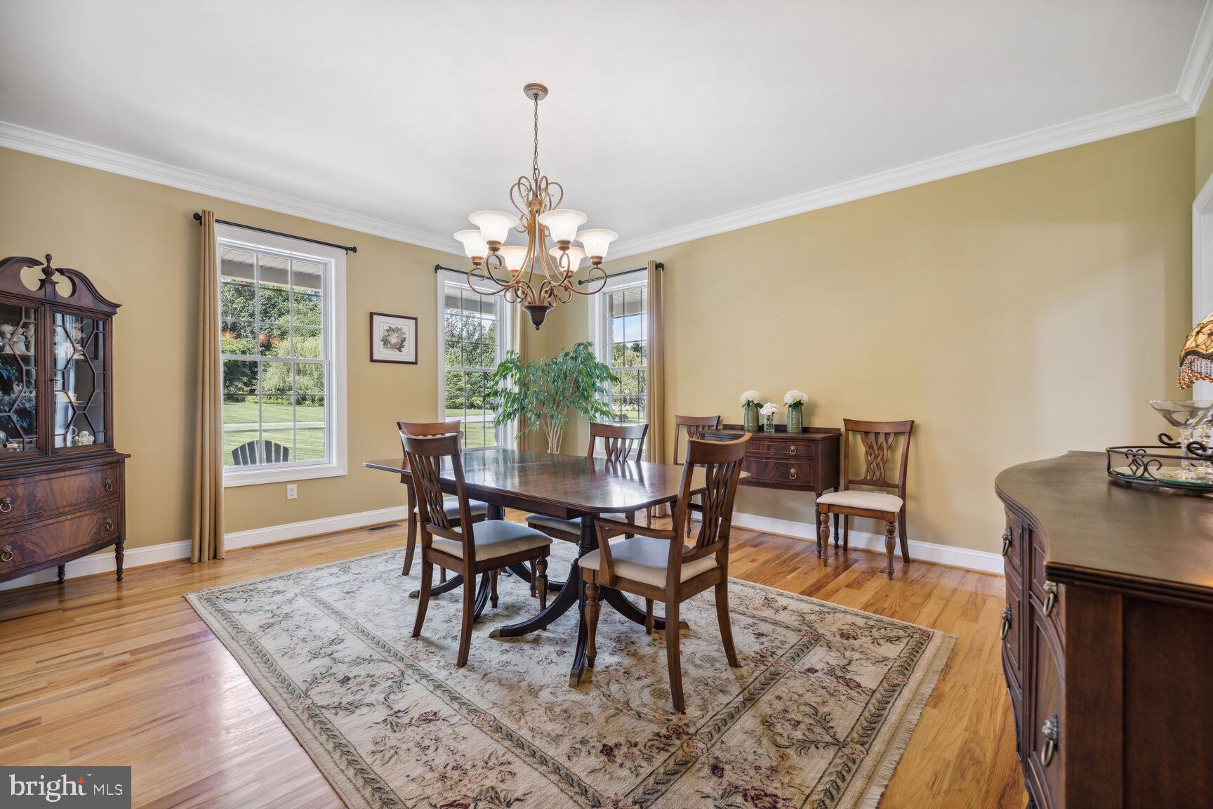 9649 Watkins Road Gaithersburg, MD 20882 - Photo 15 of 81 Dining Room