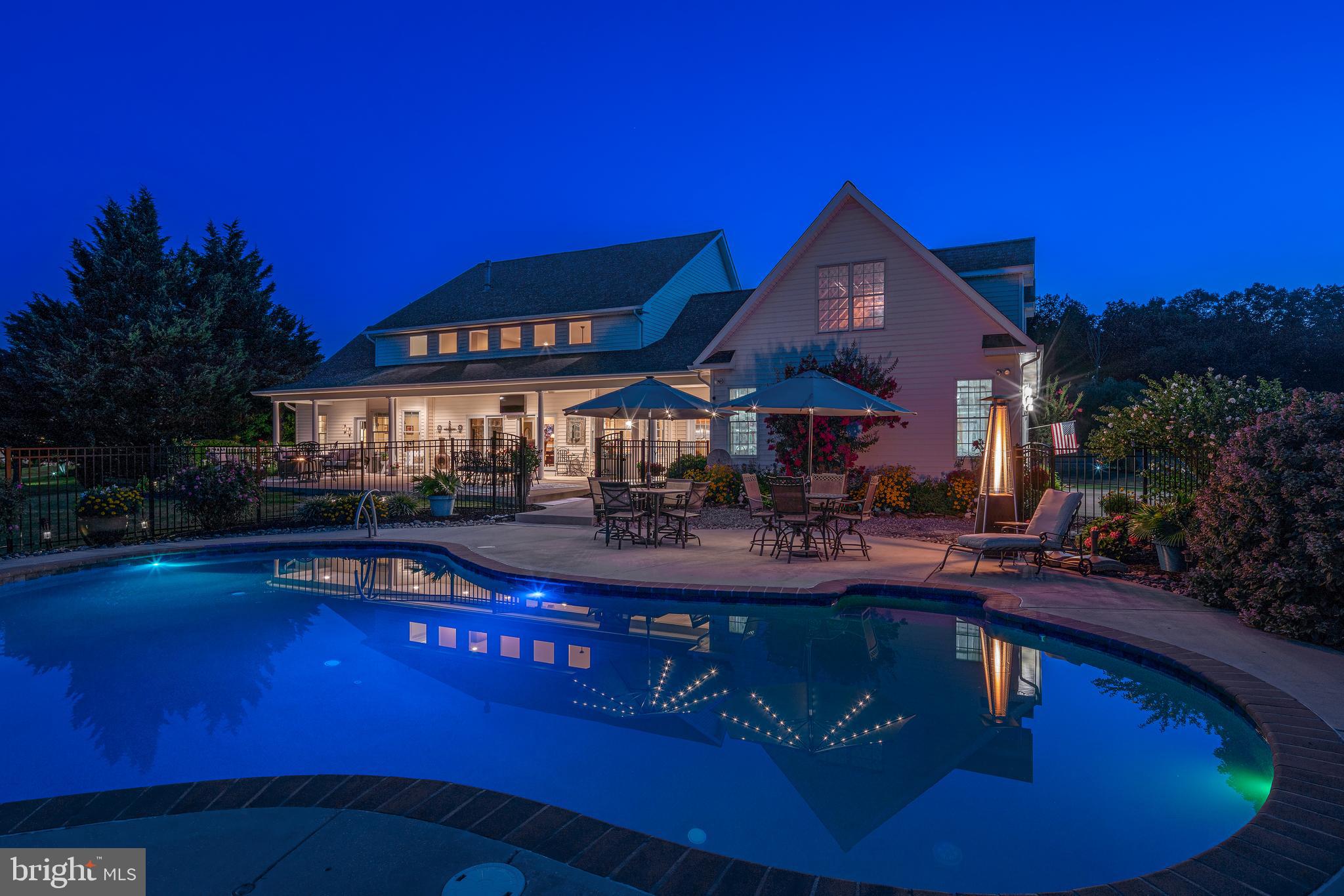 9649 Watkins Road Gaithersburg, MD 20882 - Photo 4 of 81 Evening pool party!