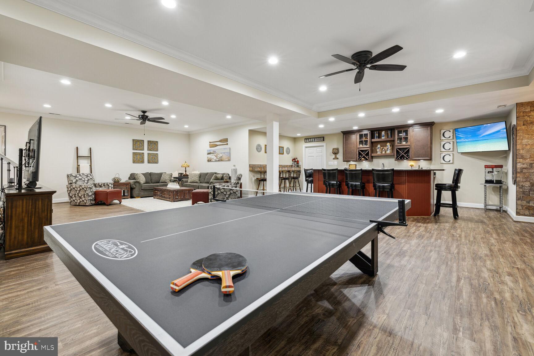 9649 Watkins Road Gaithersburg, MD 20882 - Photo 51 of 81 Game table area