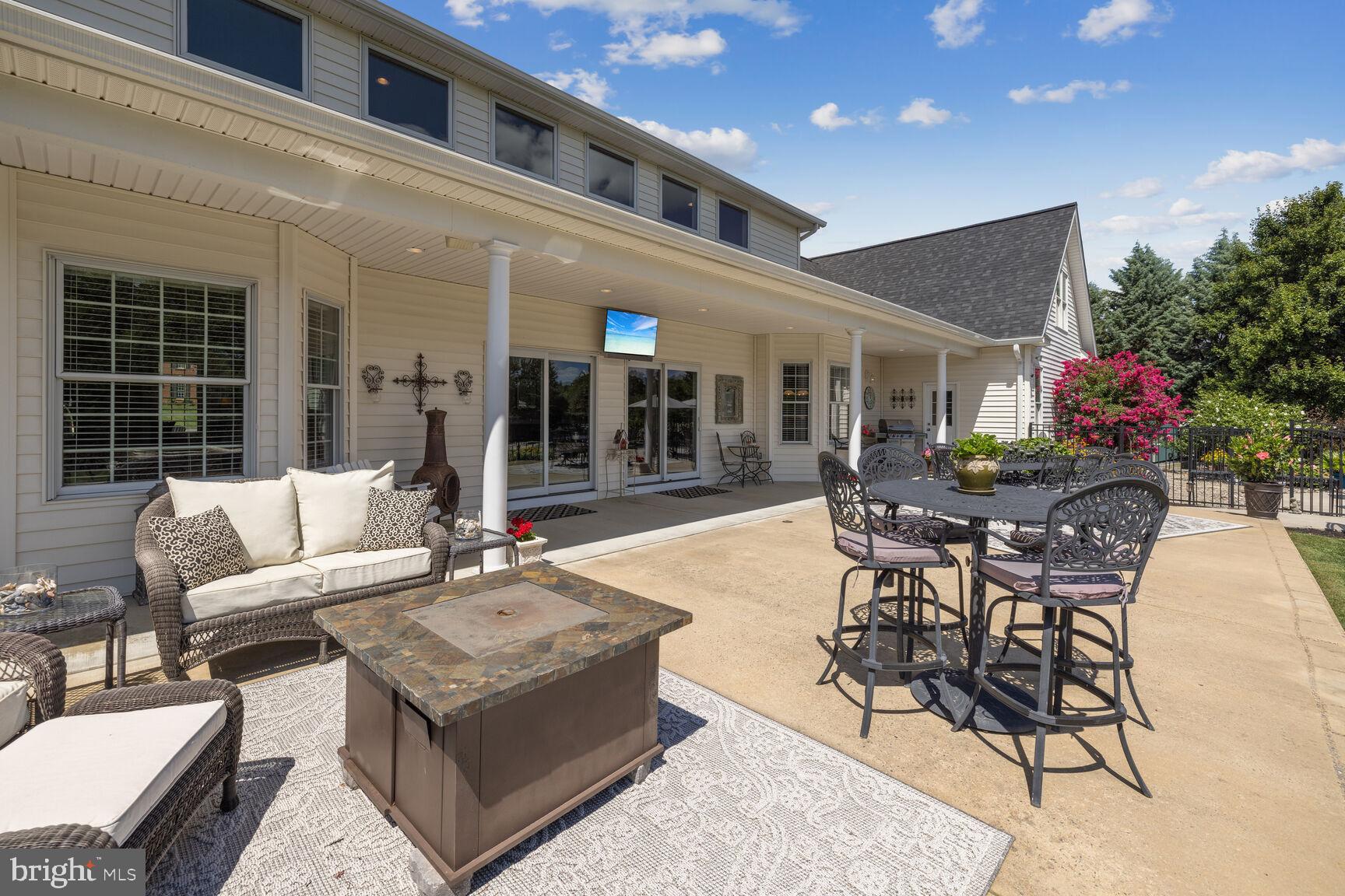 9649 Watkins Road Gaithersburg, MD 20882 - Photo 60 of 81 Covered porch too!