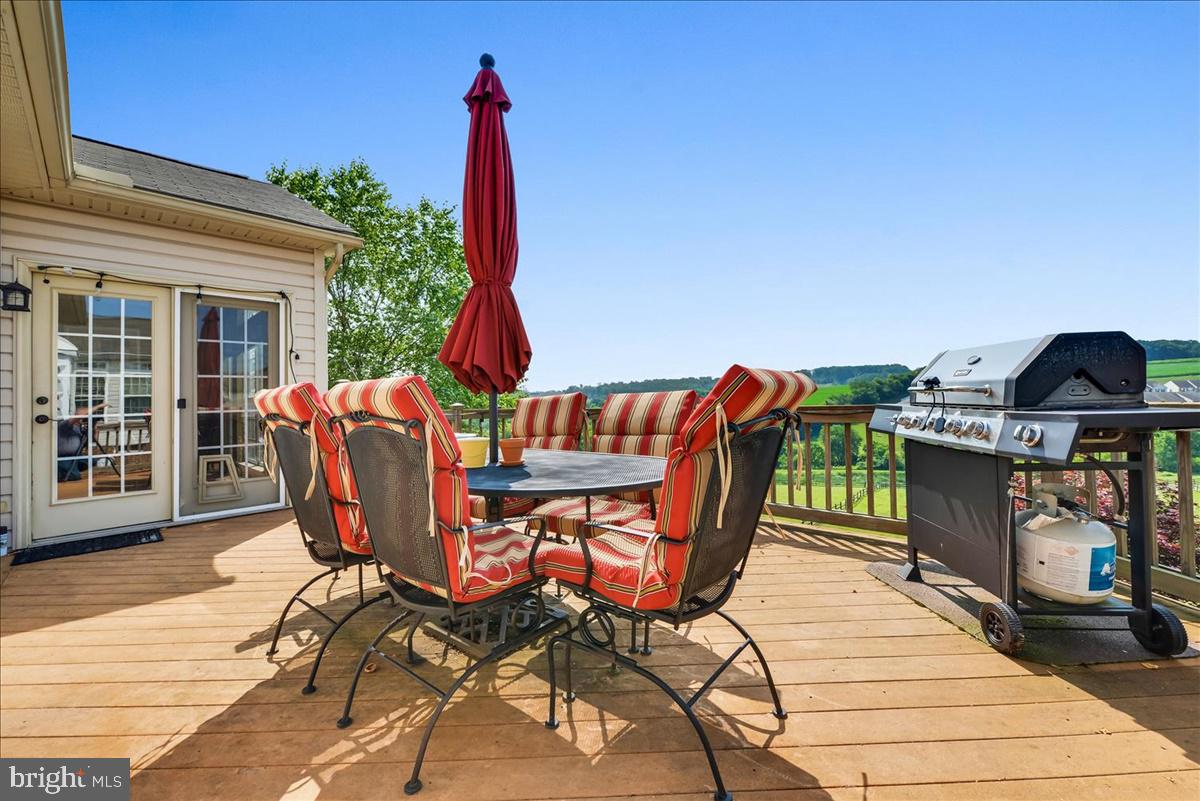 7604 Seneca Ridge Drive York, PA 17403 - Photo 34 of 39 Gallery Image 34