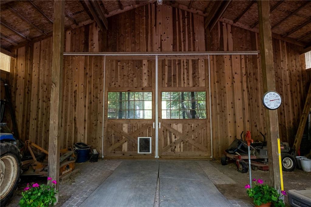 45 Stonedale Road Sewickley, PA 15143 - Photo 29 of 35 a view of an entryway with wooden floor