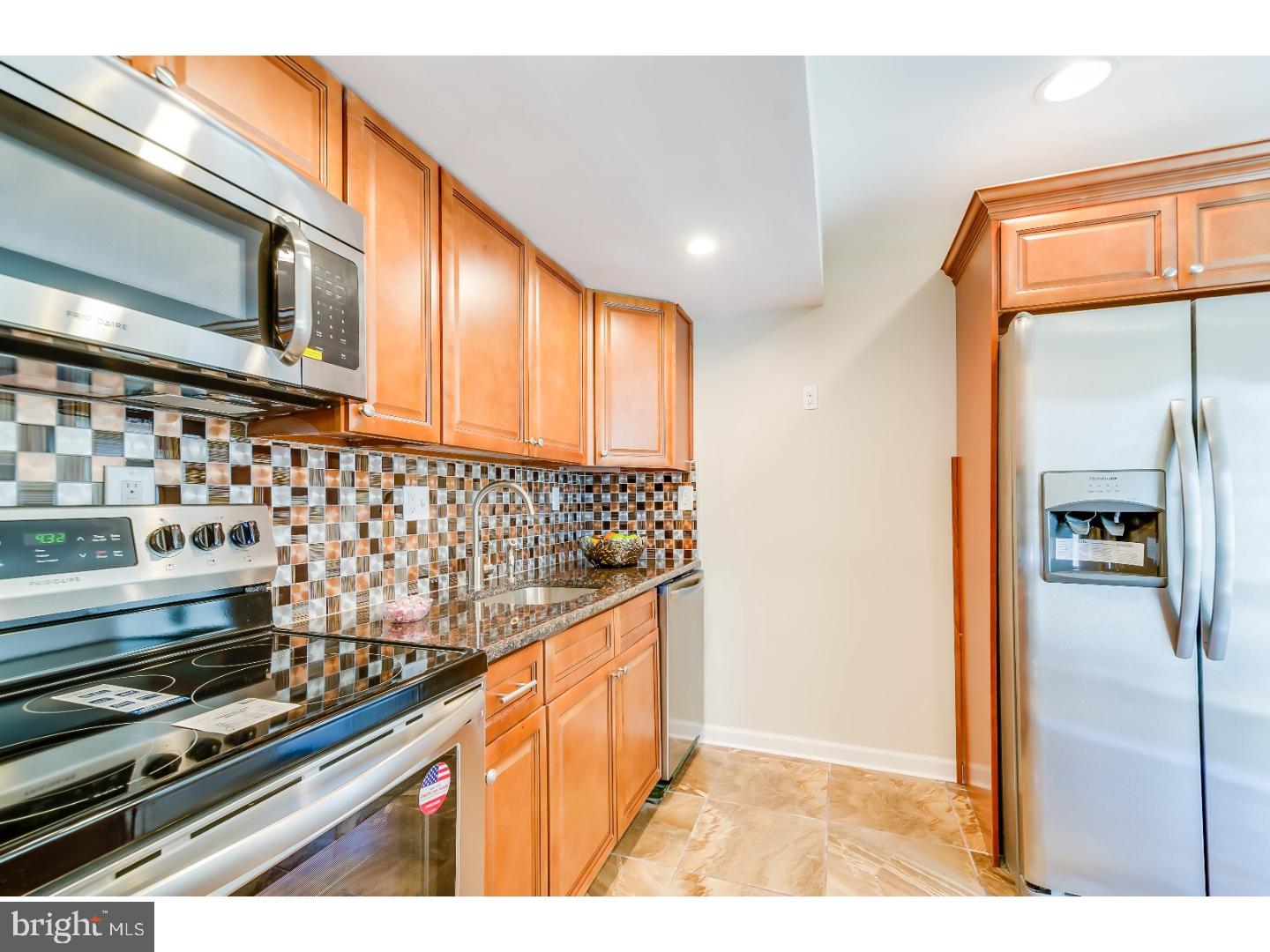 5 Rambler Court Willingboro, NJ 08046 - Photo 3 of 17 Gallery Image 3