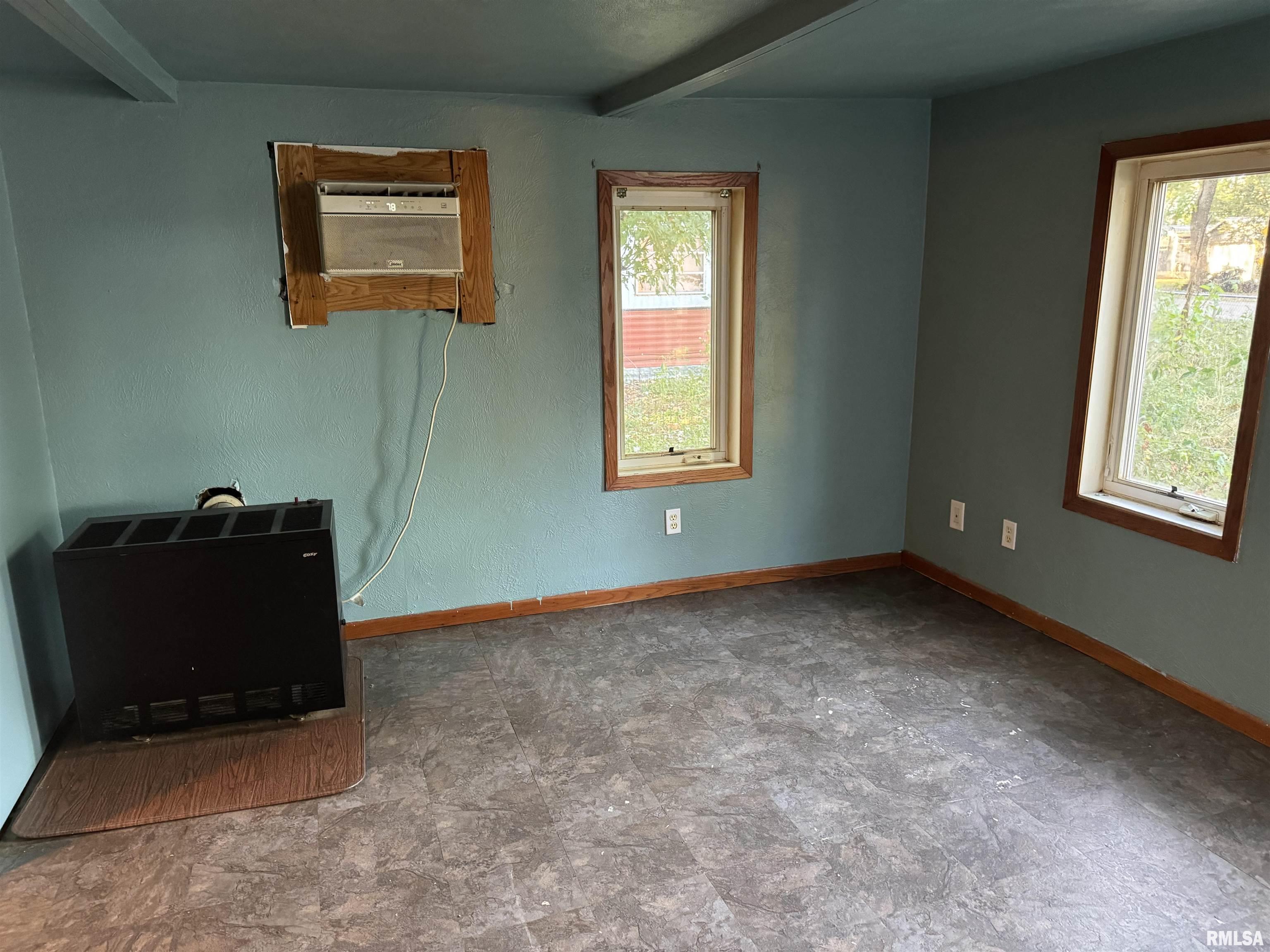 18559 Quiver Beach Road Havana, IL 62644 - Photo 6 of 7