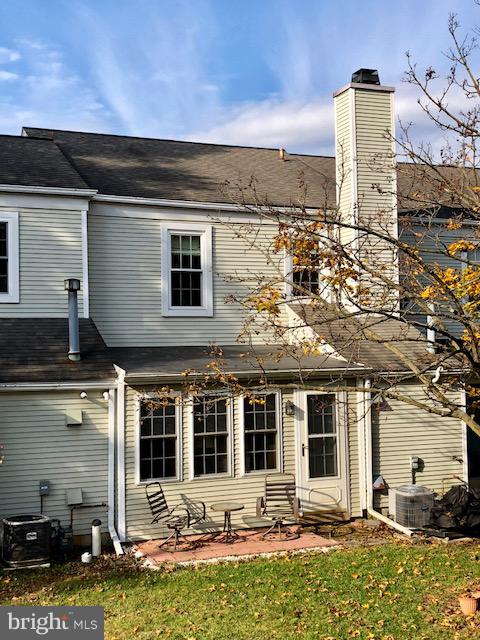1868 Wexford Road Palmyra, PA 17078 - Photo 3 of 24 Gallery Image 3