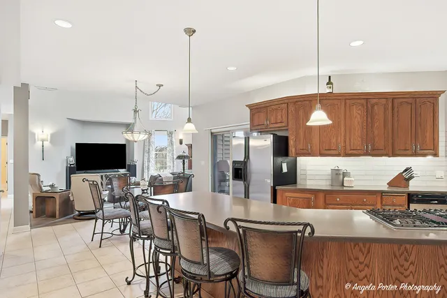 $750,000 | 1801 Anthony Lane, McHenry, IL 60051