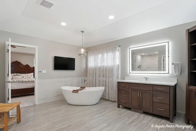 $750,000 | 1801 Anthony Lane, McHenry, IL 60051