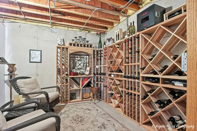 $750,000 | 1801 Anthony Lane, McHenry, IL 60051