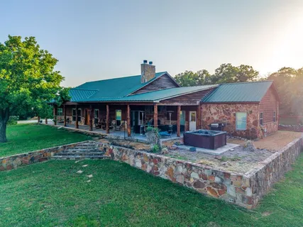 $1,450,000 | 141 County Road 4793, Boyd, TX 76023