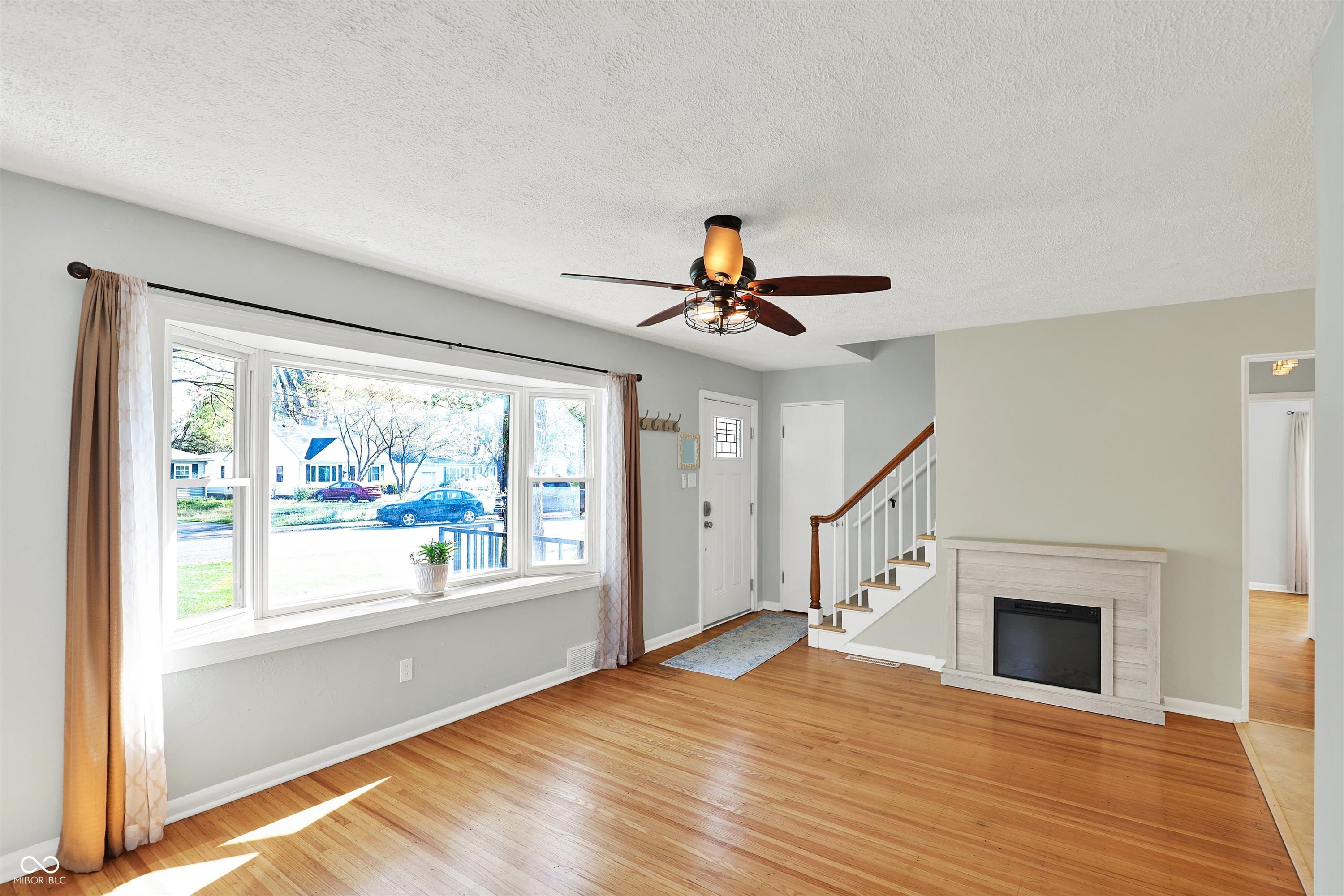 2221 Douglas Road Indianapolis, IN 46220 - Photo 11 of 71 Gallery Image 11