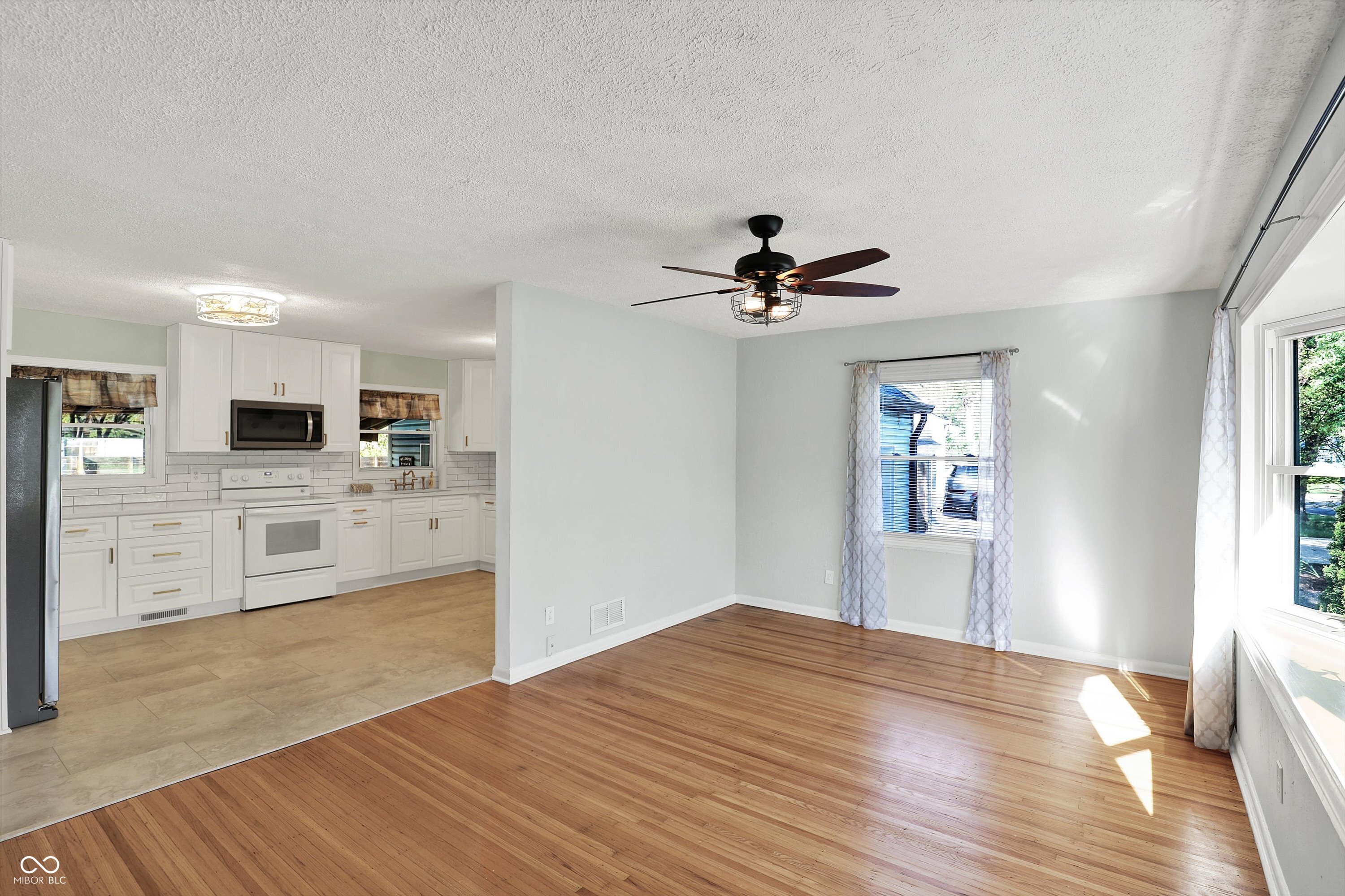 2221 Douglas Road Indianapolis, IN 46220 - Photo 16 of 71 Gallery Image 16