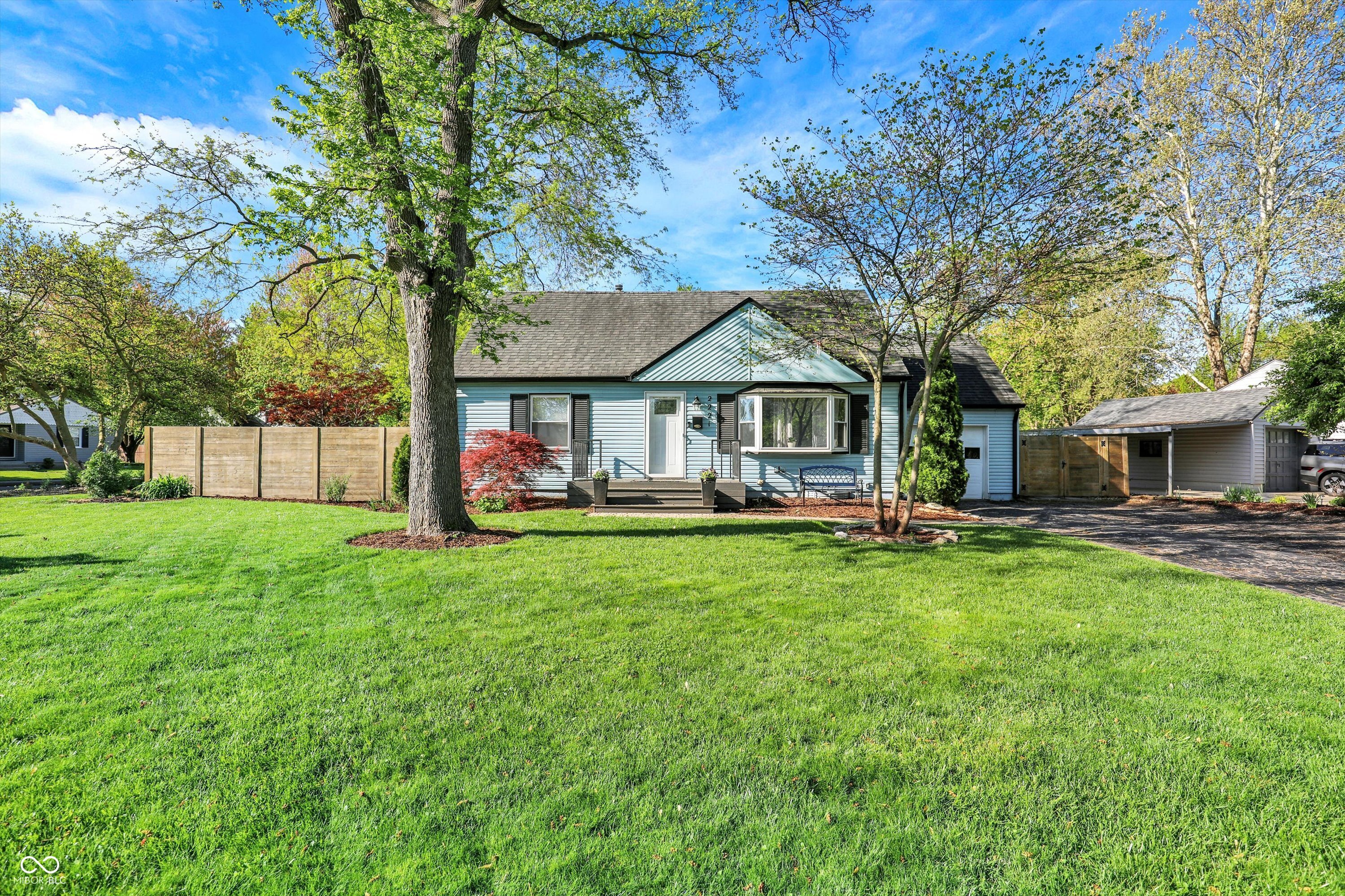 2221 Douglas Road Indianapolis, IN 46220 - Photo 2 of 71 Gallery Image 2