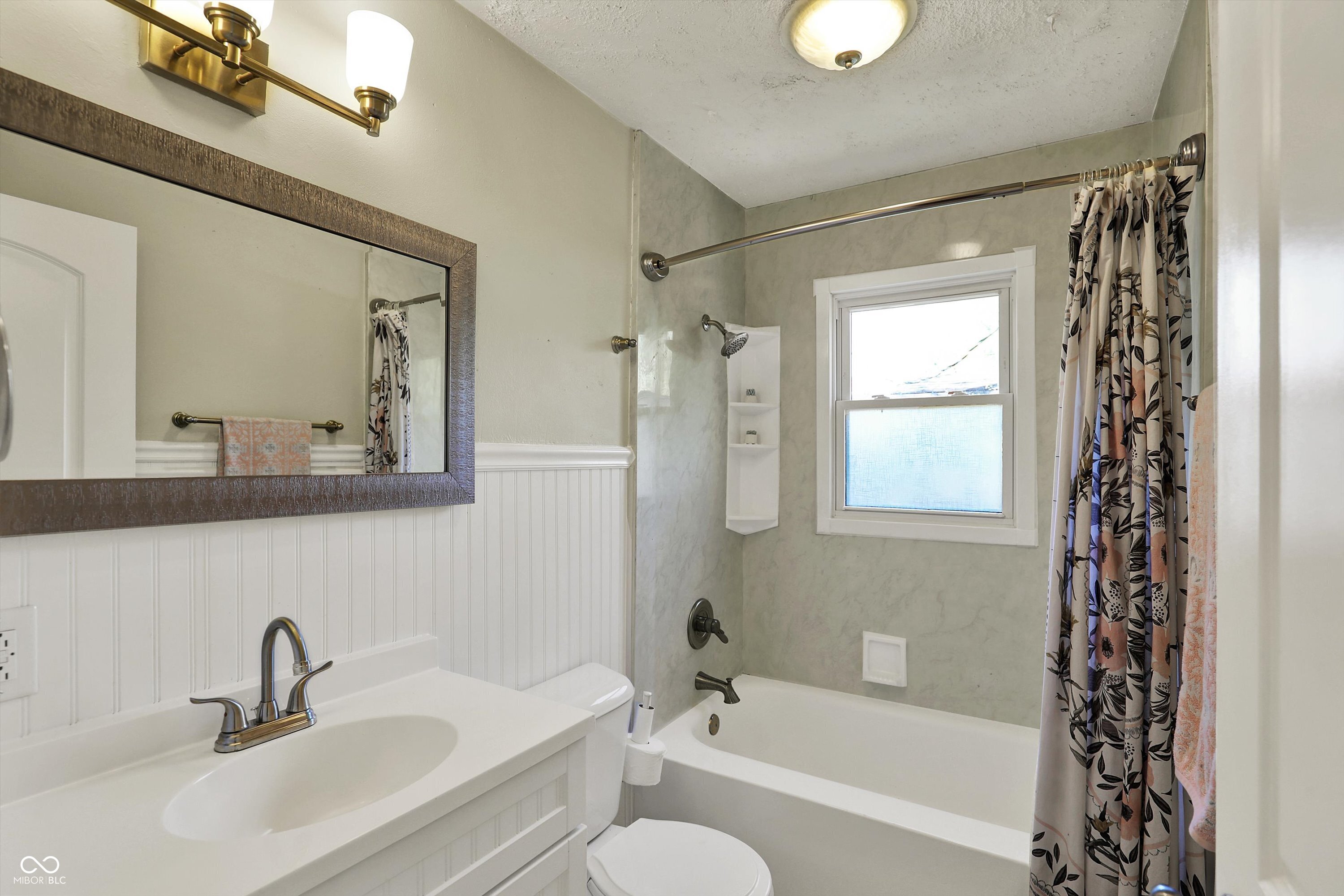 2221 Douglas Road Indianapolis, IN 46220 - Photo 24 of 71 Gallery Image 24