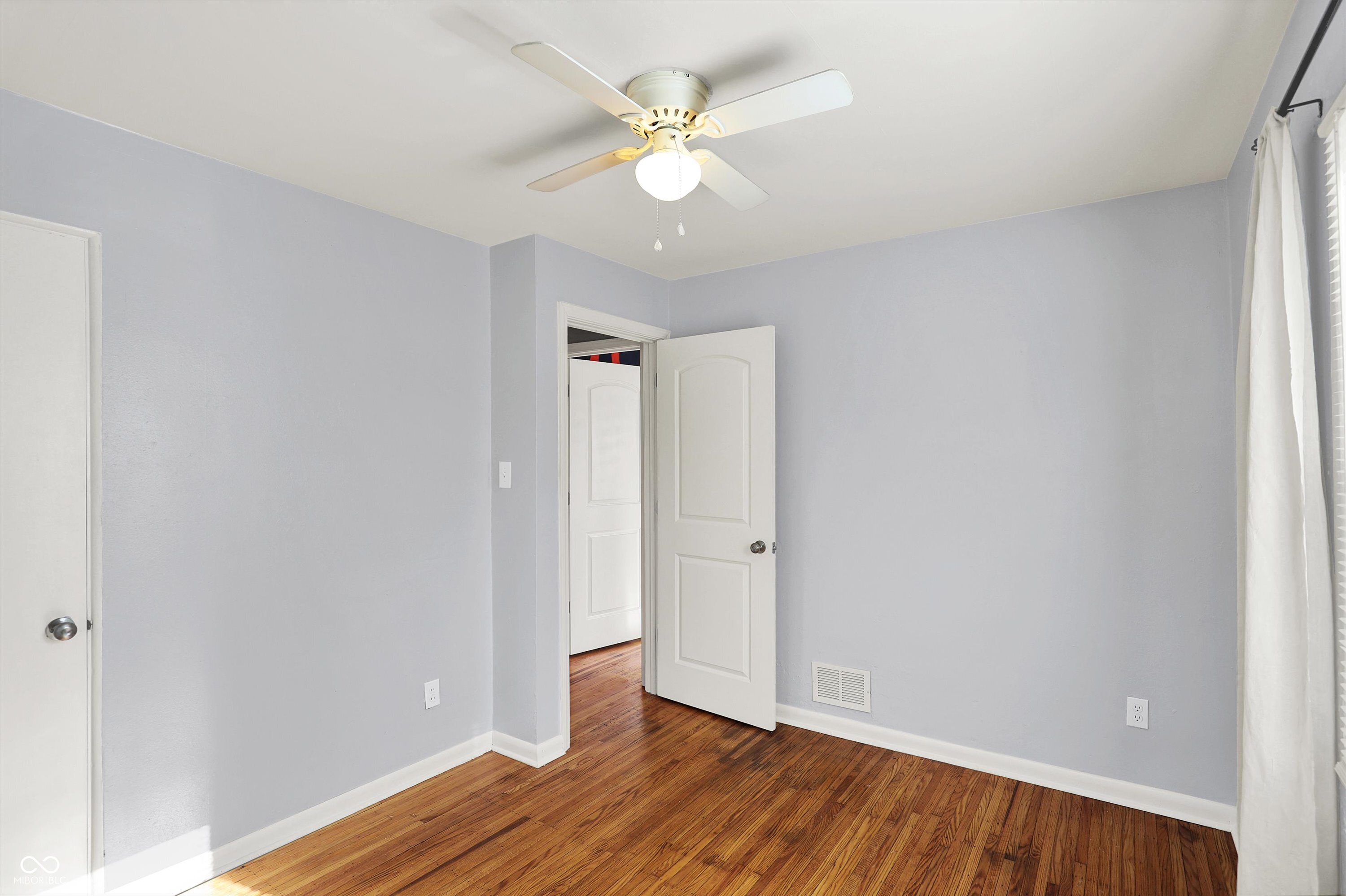 2221 Douglas Road Indianapolis, IN 46220 - Photo 27 of 71 Gallery Image 27